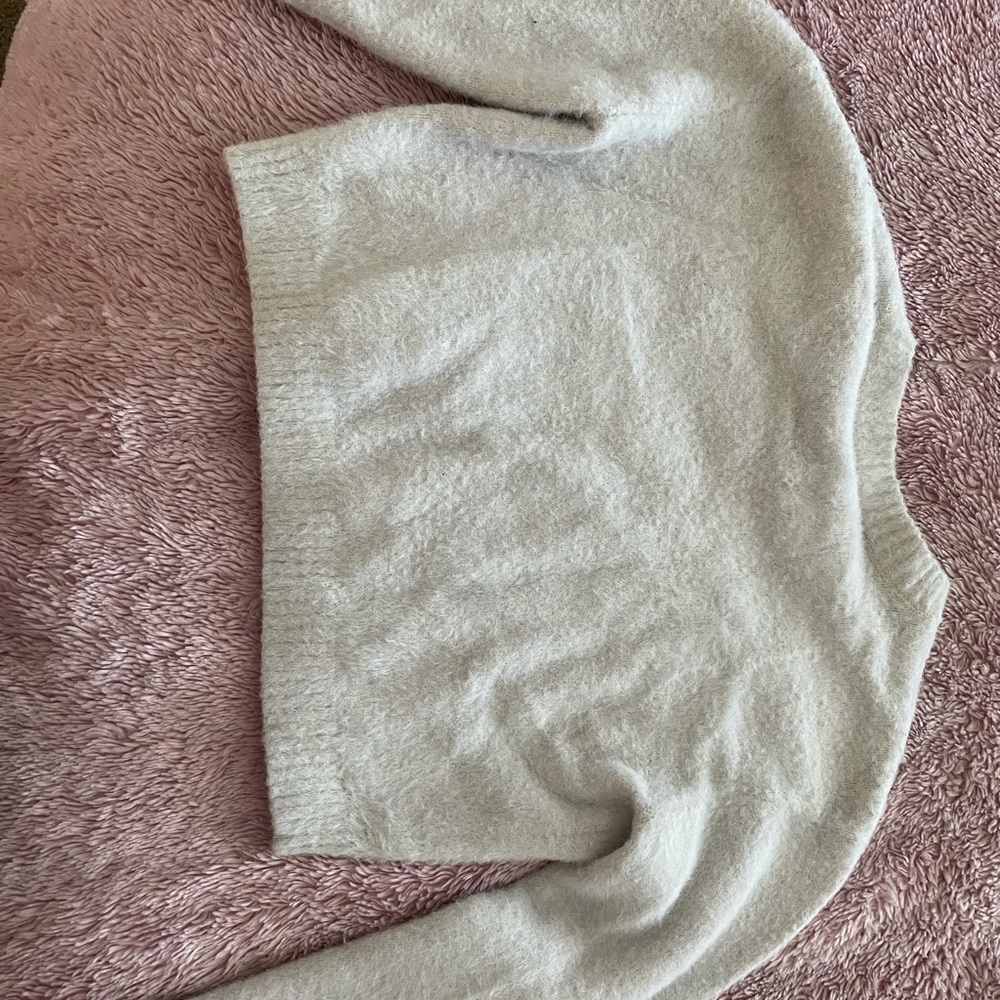 White, fuzzy, long sleeve